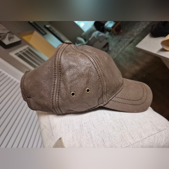 Scala Authentic Brown Leather Cap - Picture 2 of 6